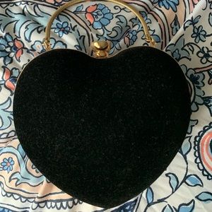 Heart shaped clutch